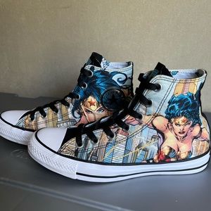 Women’s Wonder Woman Converse sneakers size 7.5.